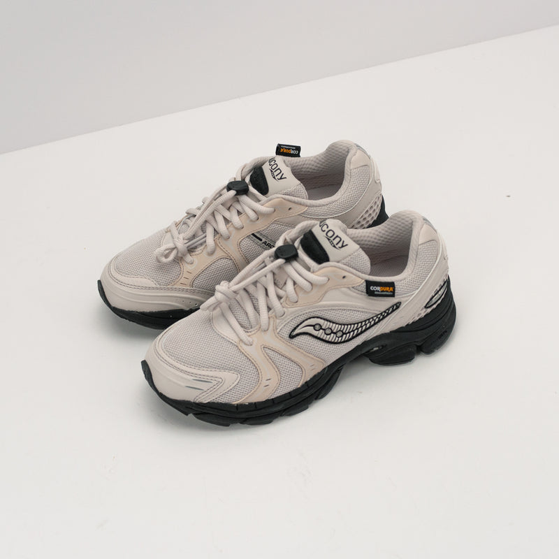 ZAPATILLA - SAUCONY - PROGRID TRIUMPH 4 WHITE SAND