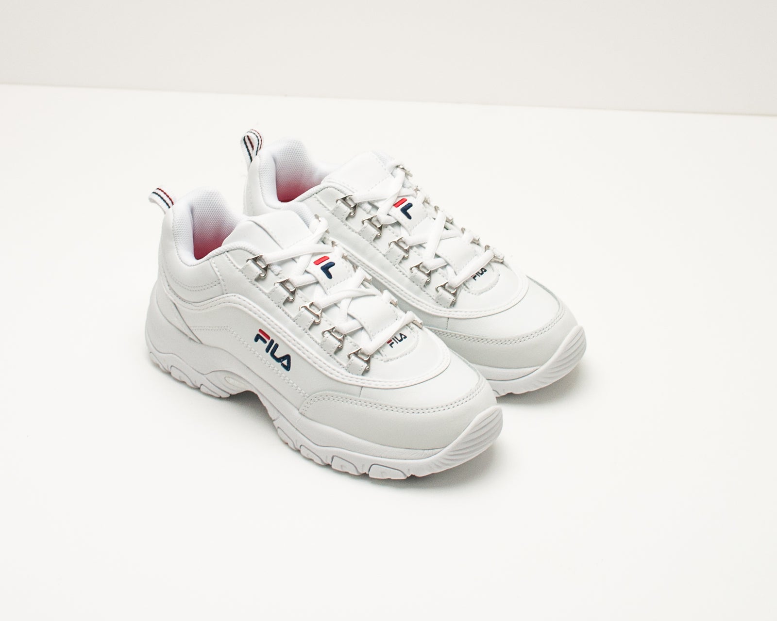 Buy sneakers online fila 1010560 strada low wmn contemporary 1fg white Moksin Moksin