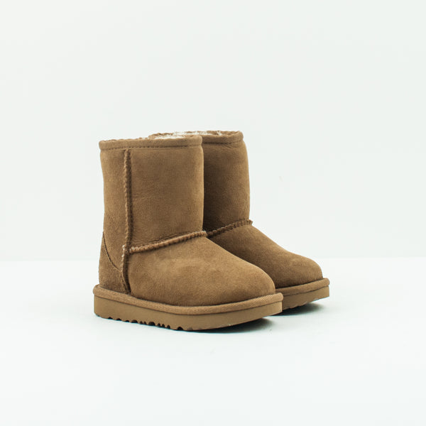 Botas best sale niño ugg