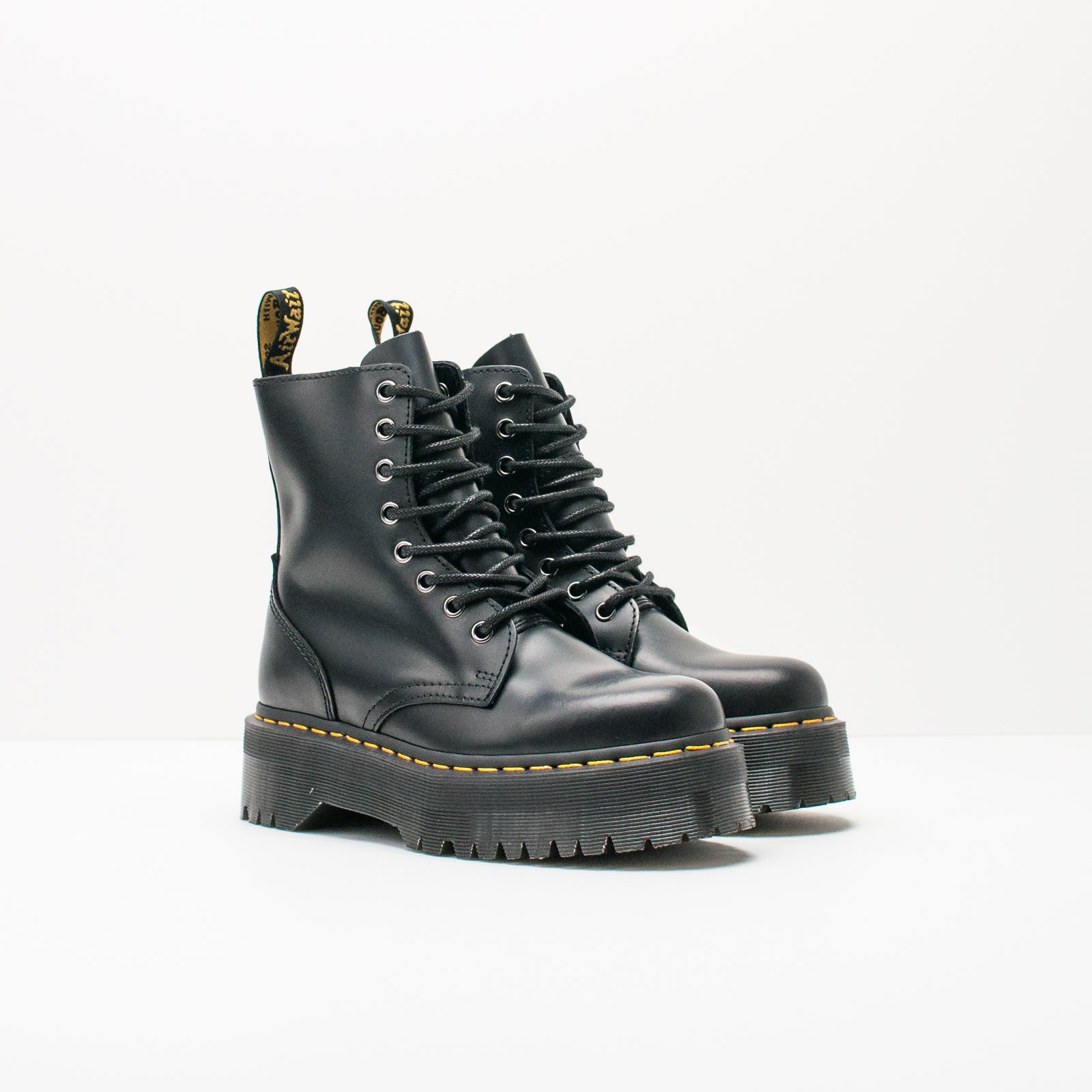 DR. MARTENS JADON SMOOTH BLACK 15265001 BOTAS CON PLATAFORMA MOKSIN Moksin